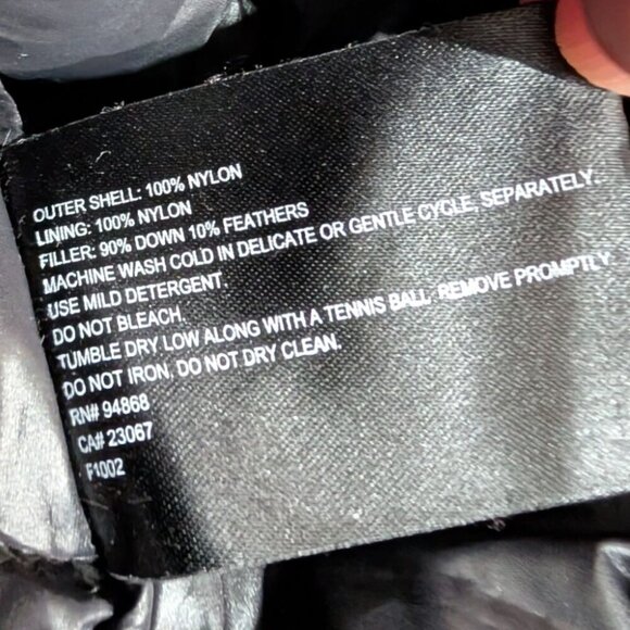 Bernardo Down Puffer Vest Womens Size Medium Purple Lightweight Quilted Packable - Picture 6 of 10